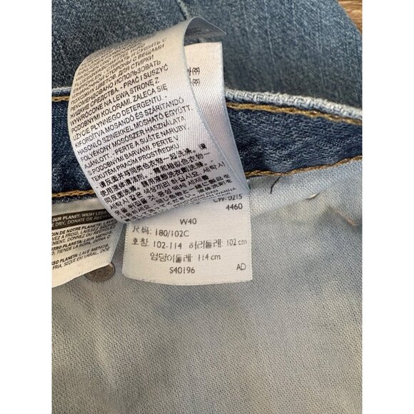 Levis 550 Jean Shorts Men Size 40 Blue Relaxed Fit Medium Wash Denim 100% Cotton - Picture 9 of 10